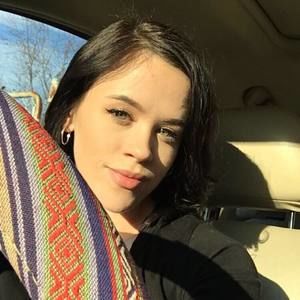 Meet your Posher, Veronica